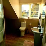 White Quarry Hse Quarry Road בית כפרי *