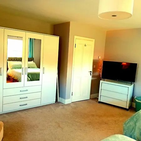 乡村民宿 White Quarry Hse Quarry Road 纳文