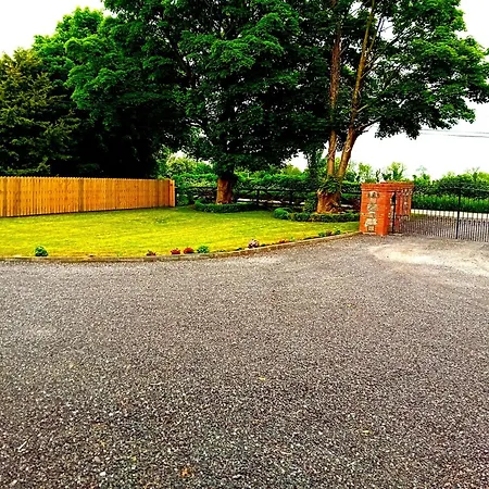 White Quarry Hse Quarry Road Наван