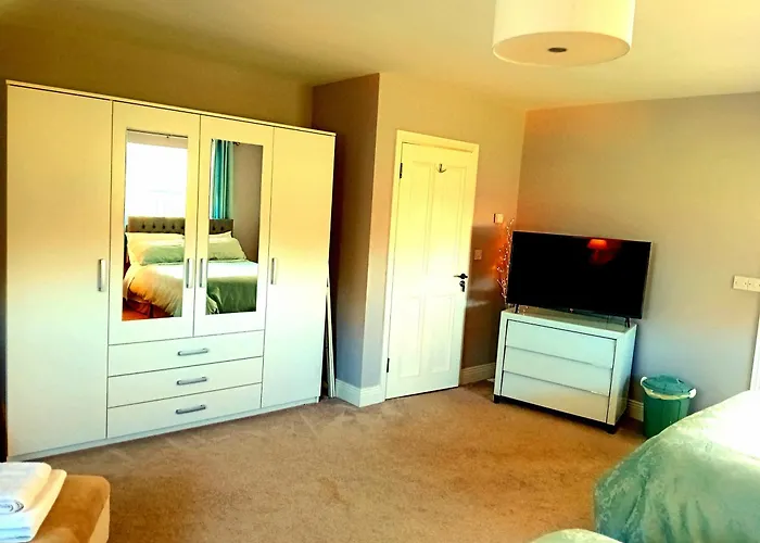 乡村民宿 White Quarry Hse Quarry Road 纳文