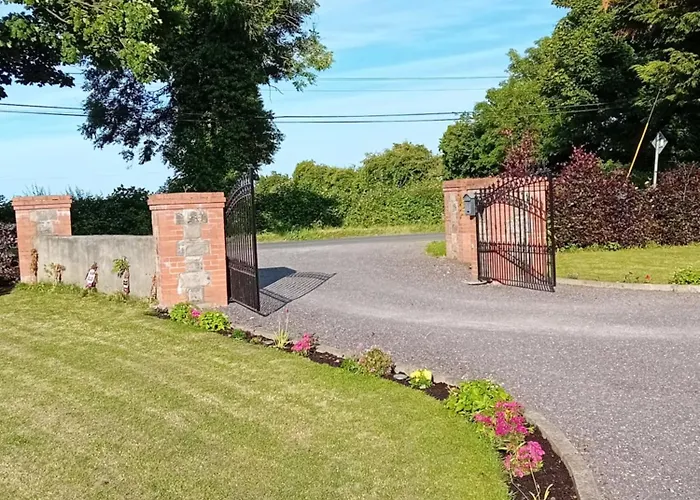 White Quarry Hse Quarry Road 纳文